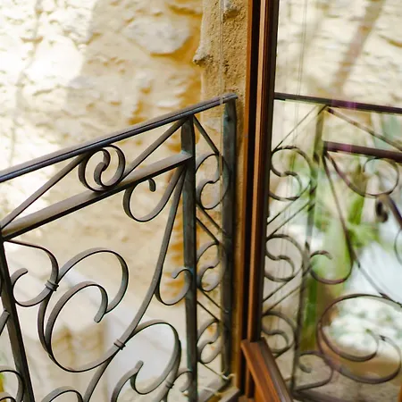 Apartmán Unique Wine House With Private Pool, Ac, Courtyard Lespignan